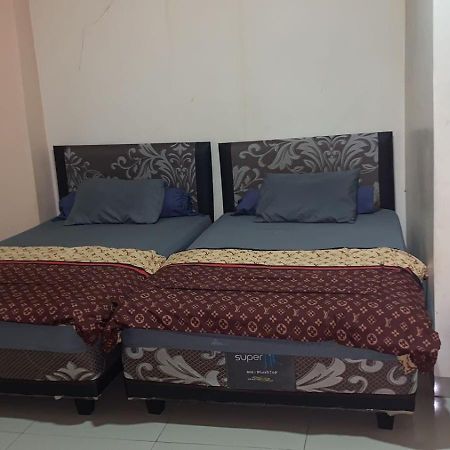 Wisma Reza Palopo Motel Екстериор снимка